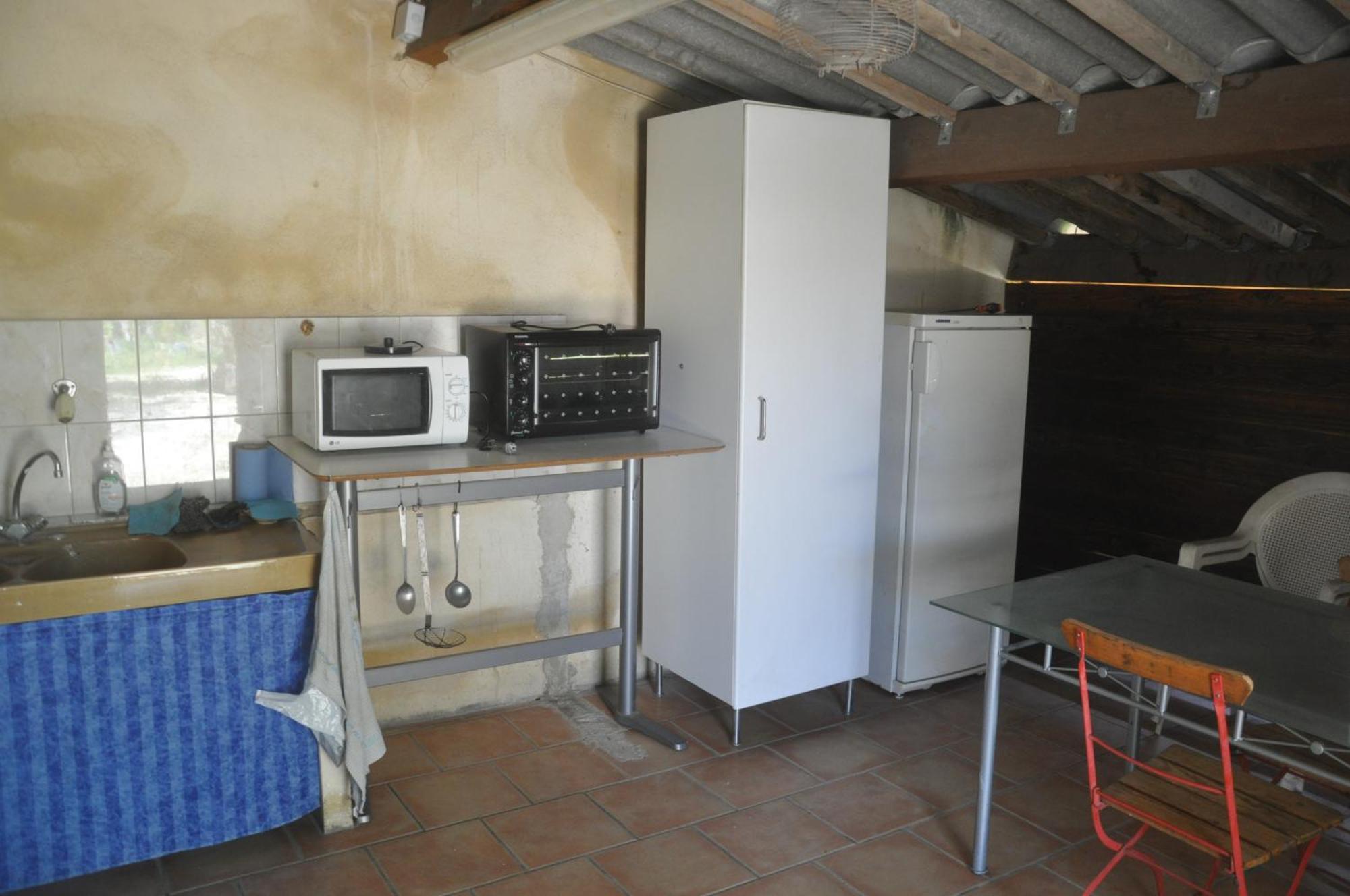 La Ferme De Tonton Jules 2 Hotel Entraigues-sur-la-Sorgue Buitenkant foto